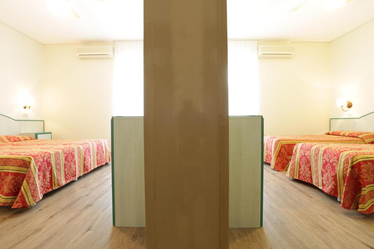 Hotel San Marco ลินญาโน ซับเบียโดโร ภายนอก รูปภาพ