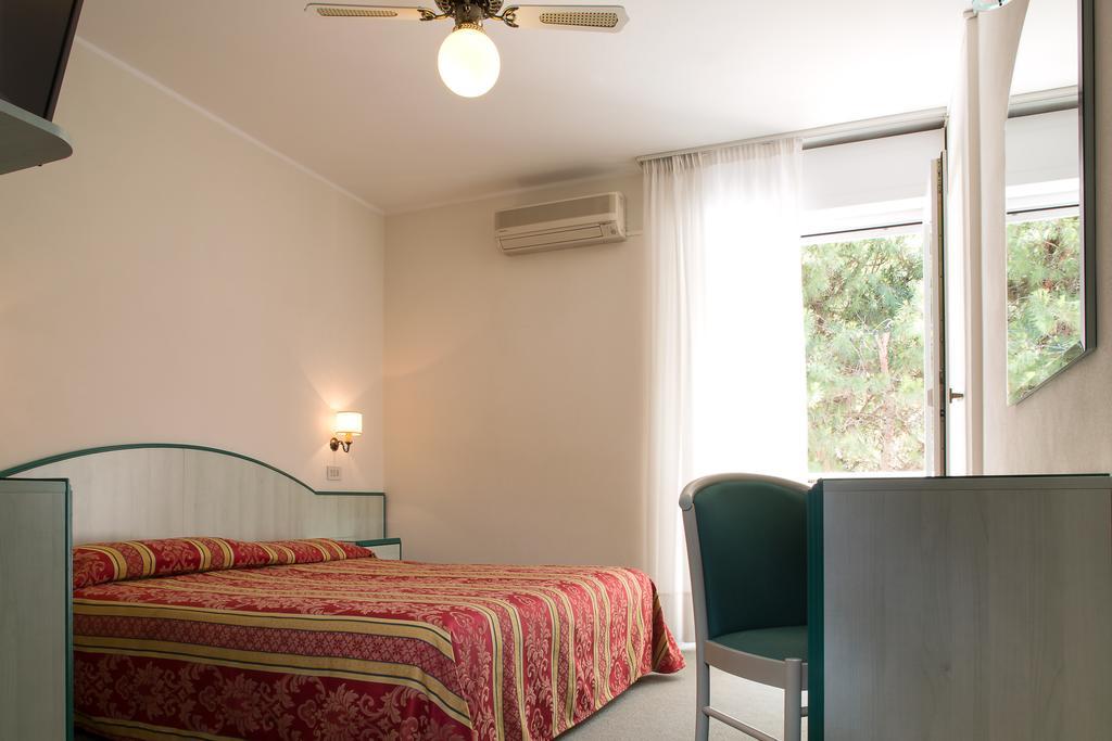 Hotel San Marco ลินญาโน ซับเบียโดโร ภายนอก รูปภาพ